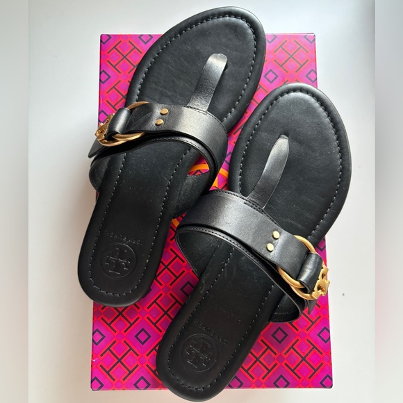 Tory Burch Women's Marsden Black Leather W/Gold Buckle Thong Sandal’s - Picture 2 of 3